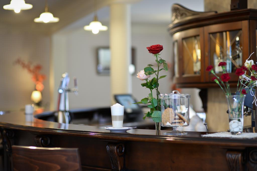 Hotel Venus Kolbudy Ngoại thất bức ảnh