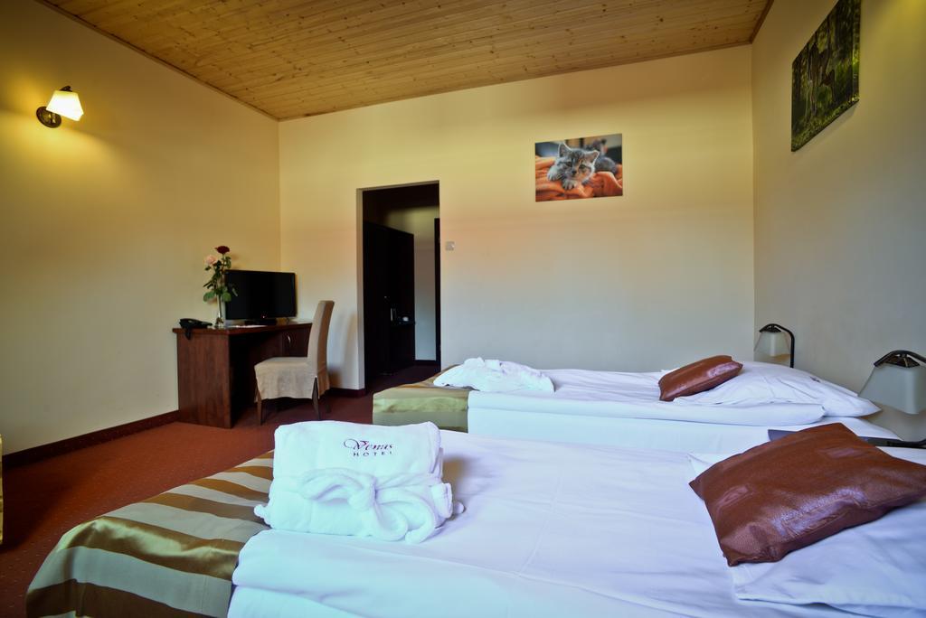 Hotel Venus Kolbudy Ngoại thất bức ảnh